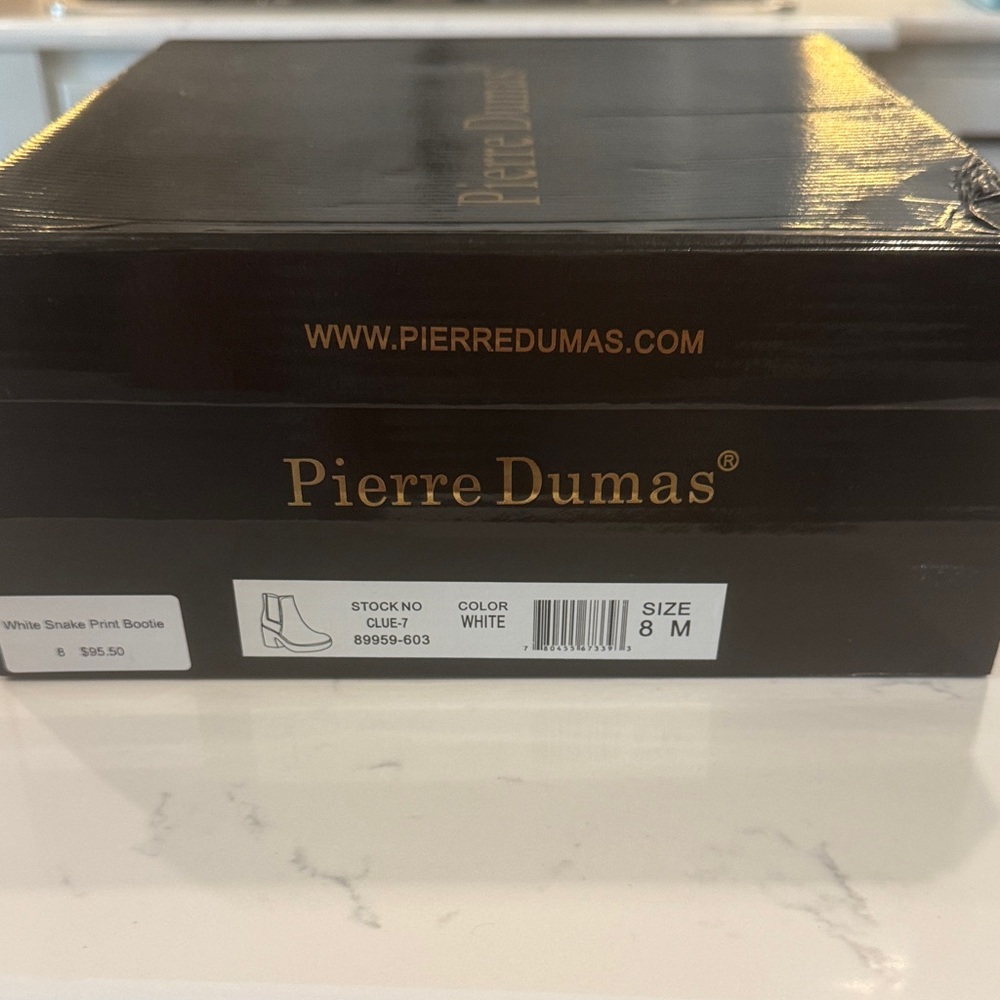 Pierre Dumas Textured White Ankle Booties - Picture 3 of 6
